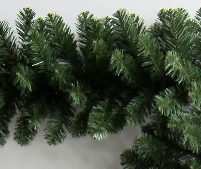 25 Foot x 14 Inch Unlit Artificial Christmas Garland